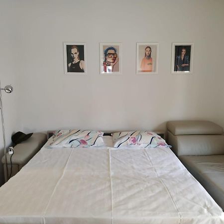 Fully Renovated, Family-Friendly Apartment, Next To A Huge Green Park, In Athens Center Buitenkant foto