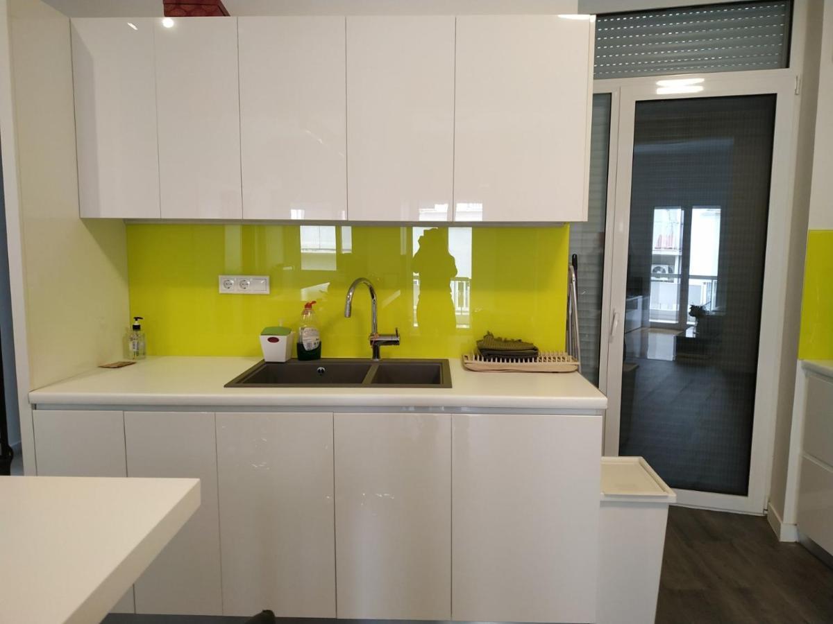 Fully Renovated, Family-Friendly Apartment, Next To A Huge Green Park, In Athens Center Buitenkant foto