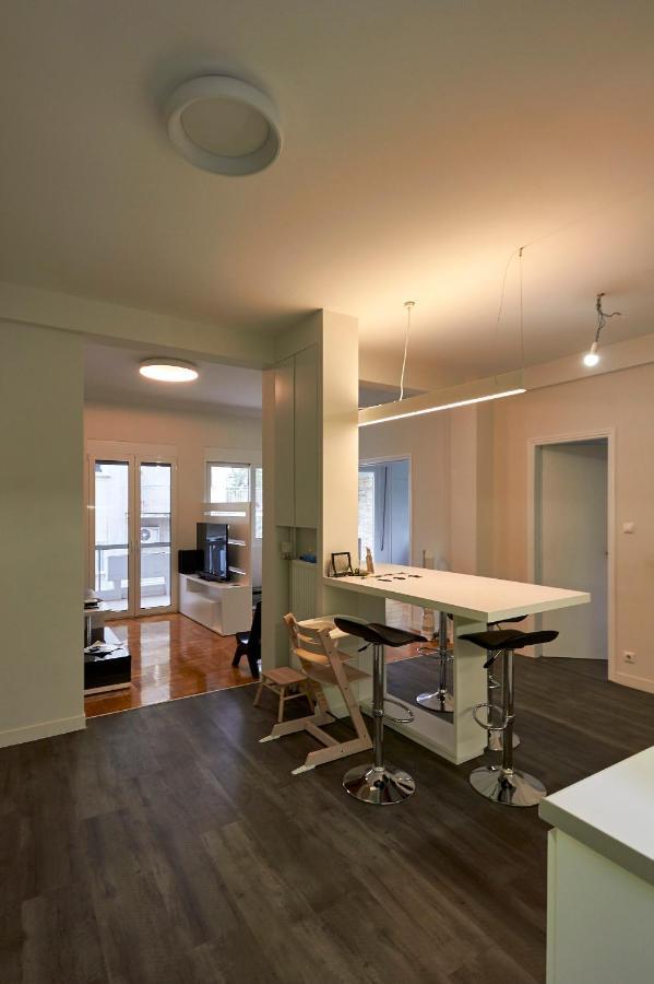 Fully Renovated, Family-Friendly Apartment, Next To A Huge Green Park, In Athens Center Buitenkant foto