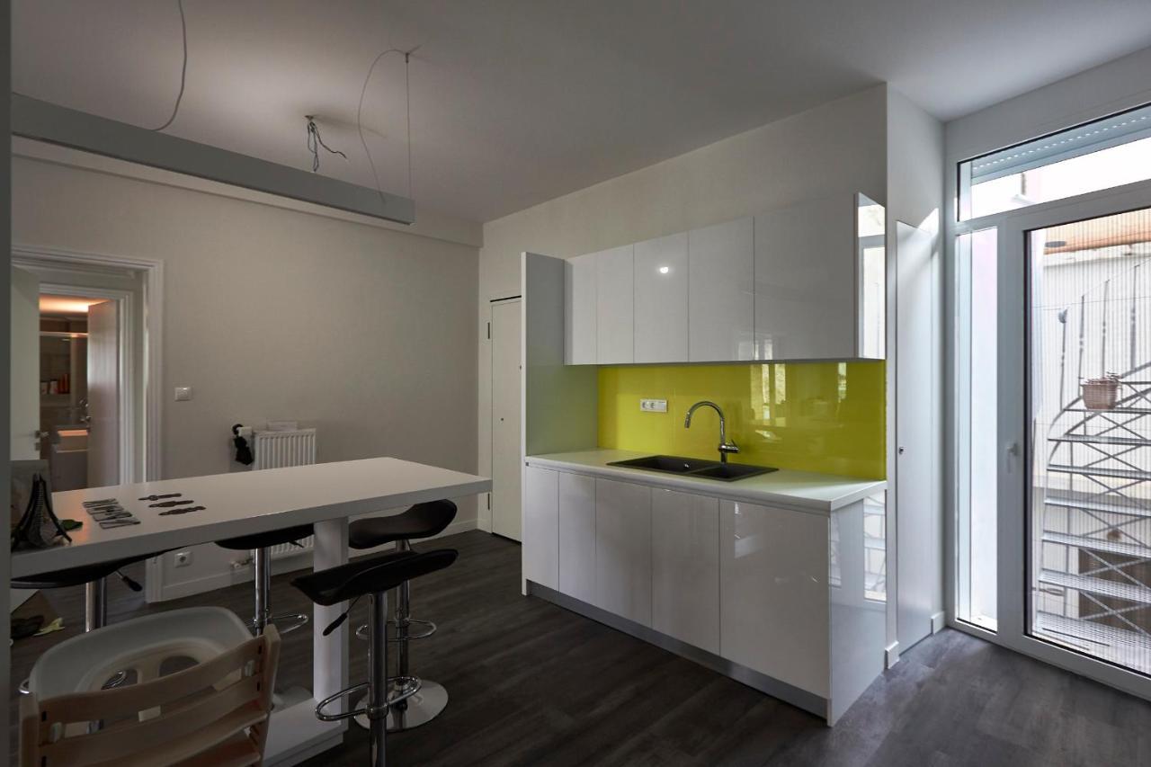 Fully Renovated, Family-Friendly Apartment, Next To A Huge Green Park, In Athens Center Buitenkant foto