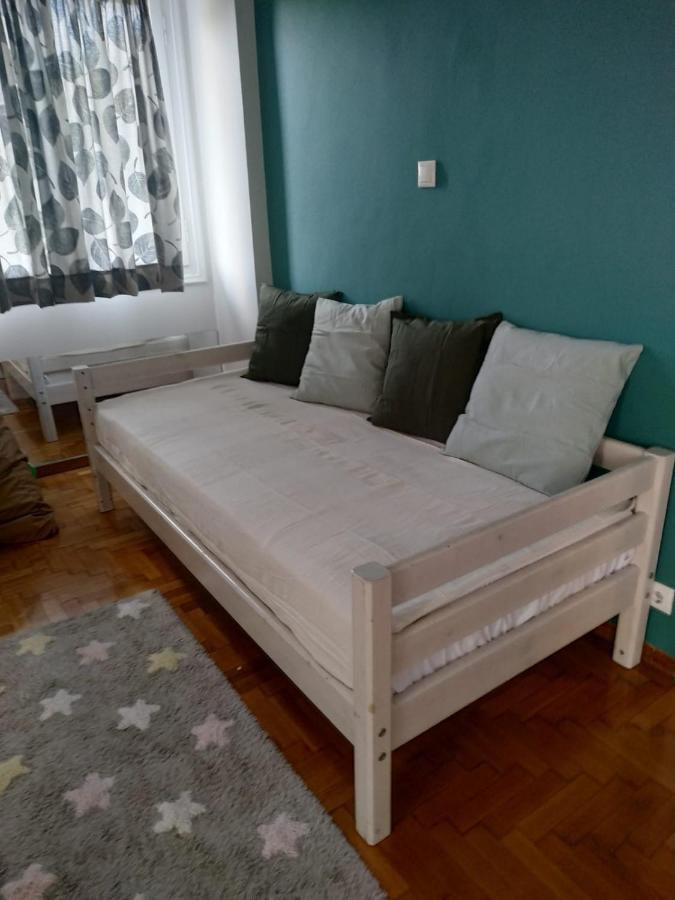 Fully Renovated, Family-Friendly Apartment, Next To A Huge Green Park, In Athens Center Buitenkant foto